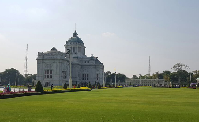 아만다사만콤 궁전 전경