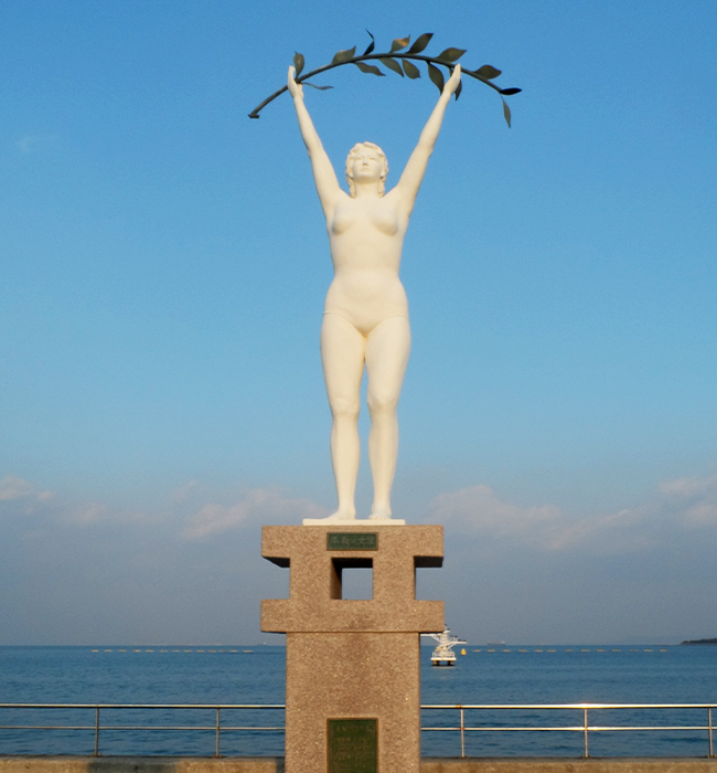 조각상 “평화의 여신상”