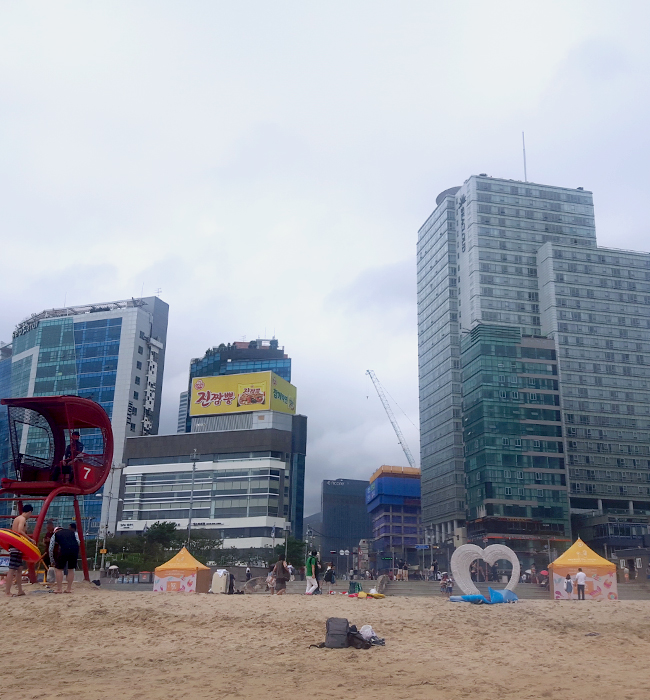 해운대 해수욕장 주변의 전경 2
