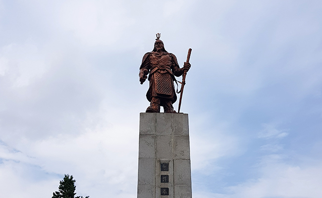 여수 자산공원 이순신장군 동상