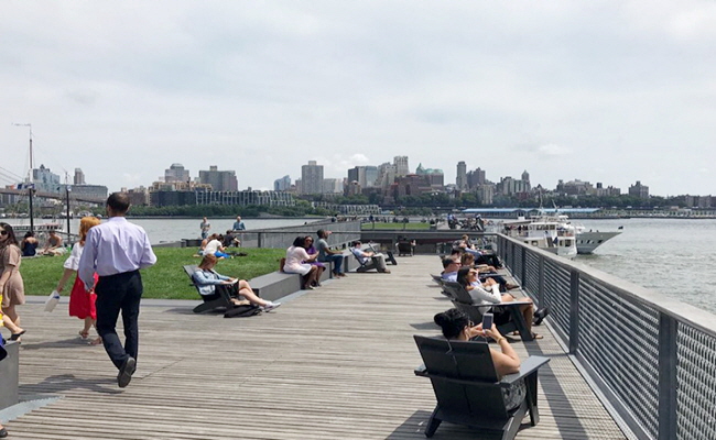 미국, 뉴욕, pier 15, 바다를 보며 경치를 즐길 수 있는 휴식공간