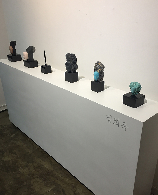 갤러리 이듬 내부 전경